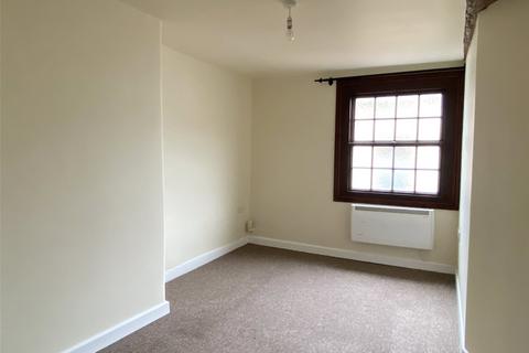 4 bedroom maisonette to rent, Brook Street, Llanfyllin, Powys, SY22