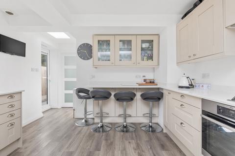 257 Kingston Road, Leatherhead, KT22 7PE