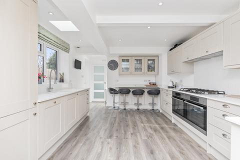 257 Kingston Road, Leatherhead, KT22 7PE