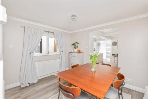 257 Kingston Road, Leatherhead, KT22 7PE