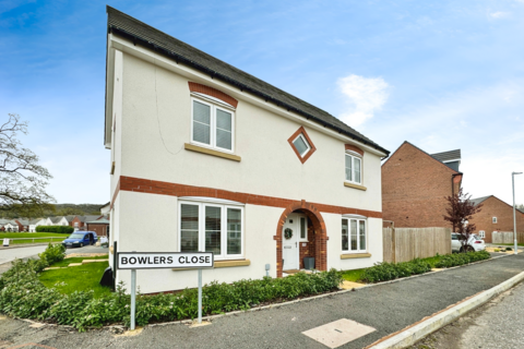 3 bedroom semi-detached house for sale, Bowlers Close, Telford TF1