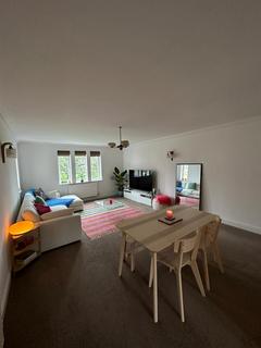 2 bedroom apartment to rent, Western Courtyard, Talygarn, Pontyclun