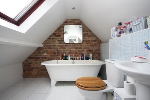 4 Bracken Road, Bournemouth, BH6 3TB