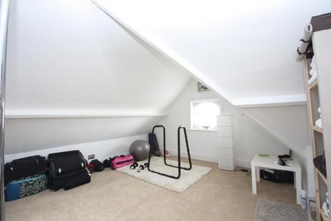 4 Bracken Road, Bournemouth, BH6 3TB