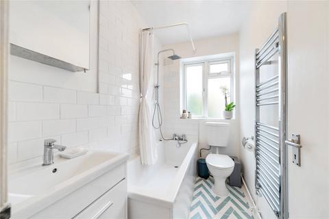 12 Raymond Close, London, SE26 6DW