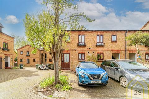 2 bedroom end of terrace house for sale, Bowyer Close, London E6