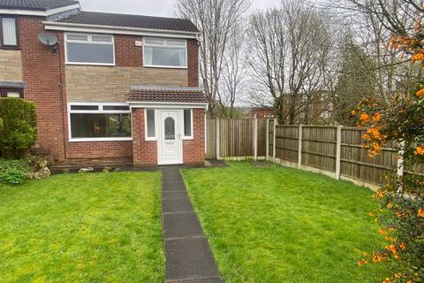 3 bedroom townhouse for sale, Lynwood Drive, Oldham