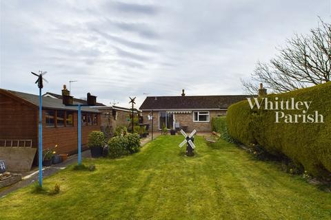 2 bedroom semi-detached bungalow for sale, Walcot Rise, Diss