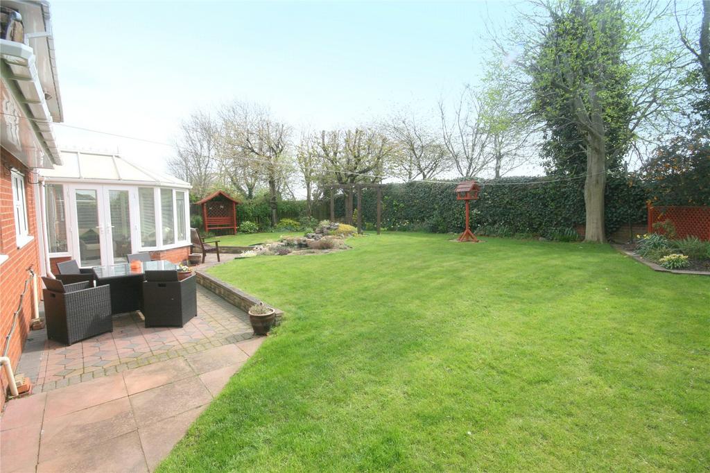 Rear Garden (2)