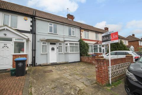 3 bedroom terraced house for sale, Crabtree Avenue, Wembley, Middlesex HA0