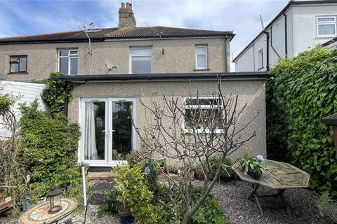 20 Balmoral Avenue, Stanford-le-hope, SS17 7BD