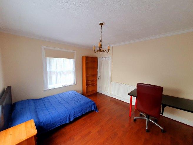 Howard-street-gl1-4ur-955294