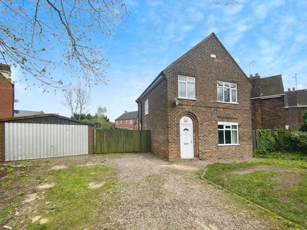 Springfield Road, Grantham... 3 bed detached house for sale £120,000