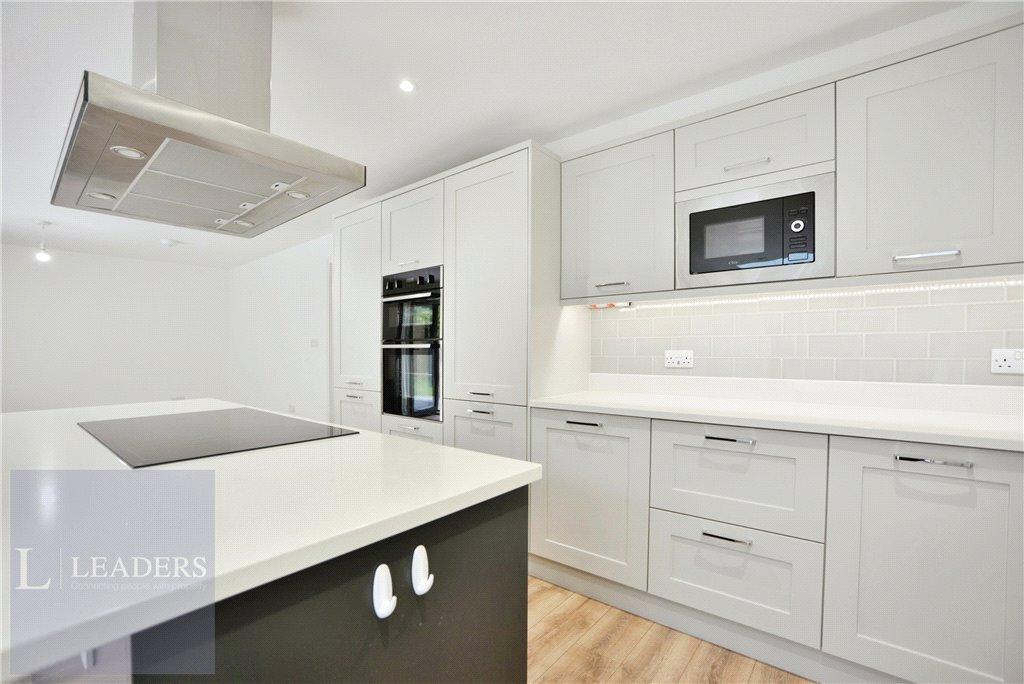 Kitchen/Living Area