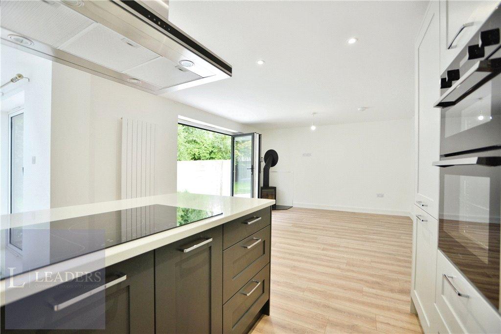 Kitchen/Living Area