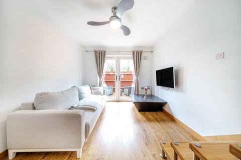 1 bedroom terraced house for sale, Newcourt, Uxbridge, Middlesex