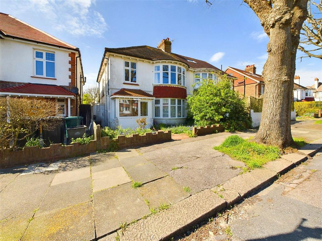 Berriedale Avenue, Hove, BN3 4JJ 4 bed semidetached house for sale £