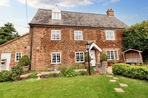 5 bedroom cottage for sale, Lynn Road, Setchey, King's Lynn, Norfolk, PE33