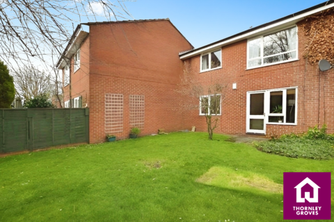 2 bedroom flat for sale, Strathblane Close, Manchester, Greater Manchester, M20