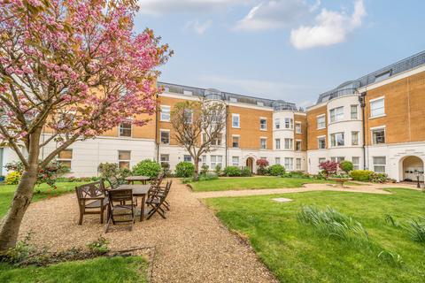 2 bedroom penthouse for sale, Grosvenor Square, Southampton, Hampshire, SO15