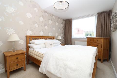 3 bedroom detached house to rent, Ravelston Road, Bearsden, Glasgow, East Dunbartonshire, G61