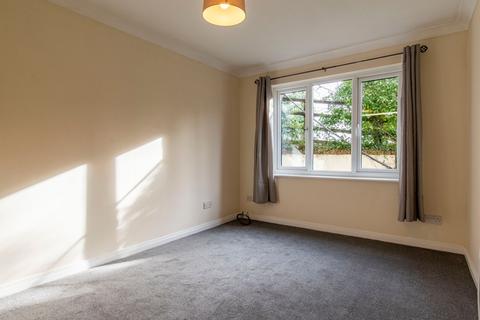 2 bedroom ground floor flat to rent, Plymouth Road, Fairlight Plymouth Road, PL14