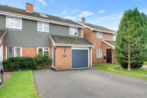 4 bedroom semi-detached house for sale, Godstow Close, Woodley