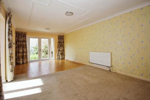 3 bedroom detached bungalow for sale, Shepherds Lane, Bracknell RG42