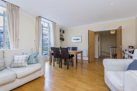 2 bedroom duplex for sale, Ferndale Road, London SW4