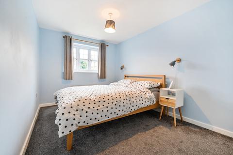 30 Borrowdale Crescent, Leeds, LS12 2JB
