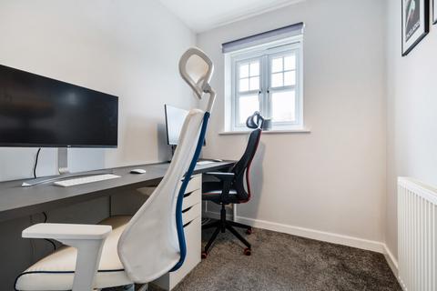 30 Borrowdale Crescent, Leeds, LS12 2JB