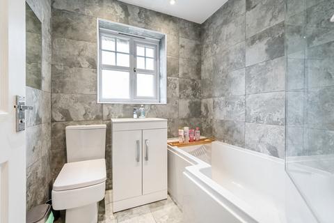 30 Borrowdale Crescent, Leeds, LS12 2JB