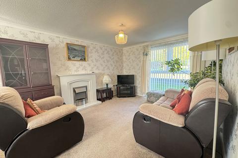 2 bedroom ground floor flat for sale, Brentwood Court, Southport, PR9 9JW