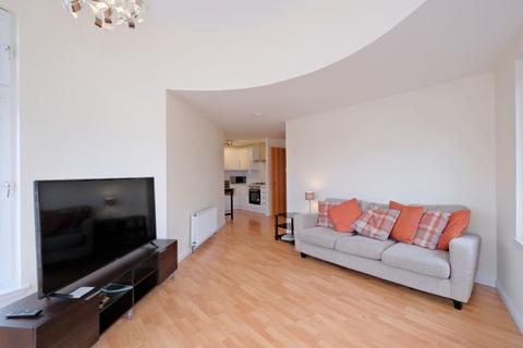 2 bedroom flat to rent, Margaret Street, Aberdeen, AB10