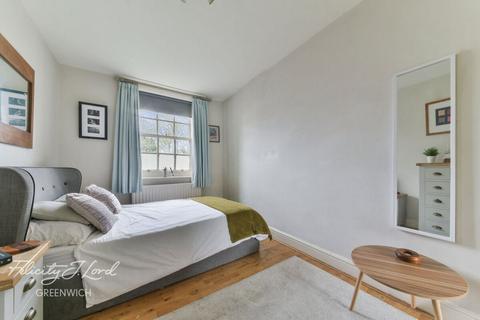 1 bedroom flat for sale, Brant House, Blackheath Road, London, SE10 8PD