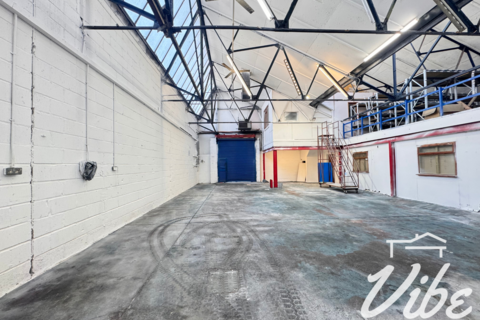 Warehouse to rent, London N17