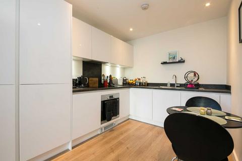1 bedroom apartment to rent, Barrington Road, Loughborough Junction