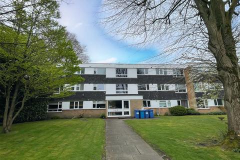 2 bedroom apartment to rent, Chadley Close, Solihull
