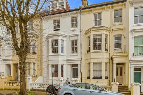2 bedroom flat for sale, Buckingham Road, Brighton, East Sussex