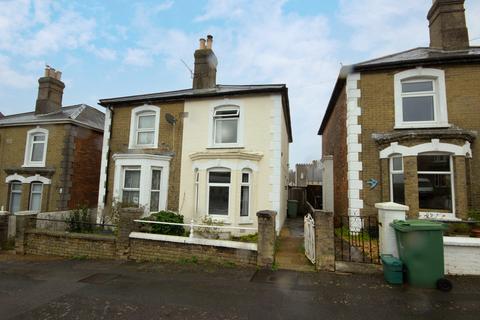 2 bedroom semi-detached house for sale, York Avenue, East Cowes