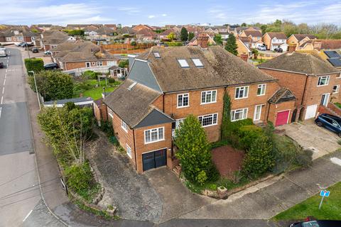 1 Davys Place, Gravesend, DA12 4DL