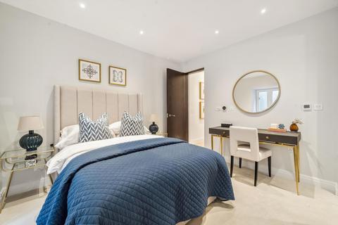 2 bedroom flat for sale, Old Church Street, London, SW3