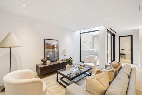 2 bedroom flat for sale, Old Church Street, London, SW3