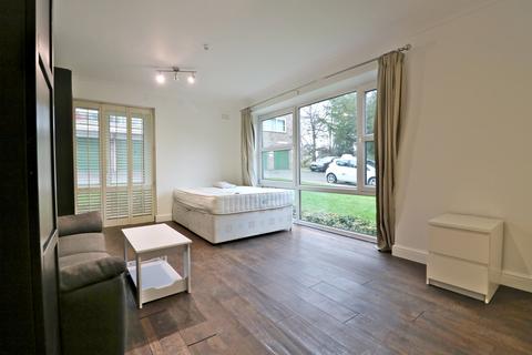 Studio to rent, Wye Court, 9 Malvern Way, Ealing, W13