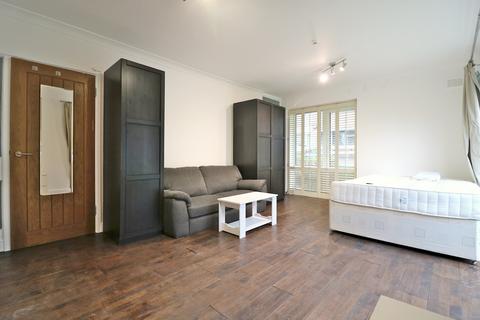 Studio to rent, Wye Court, 9 Malvern Way, Ealing, W13