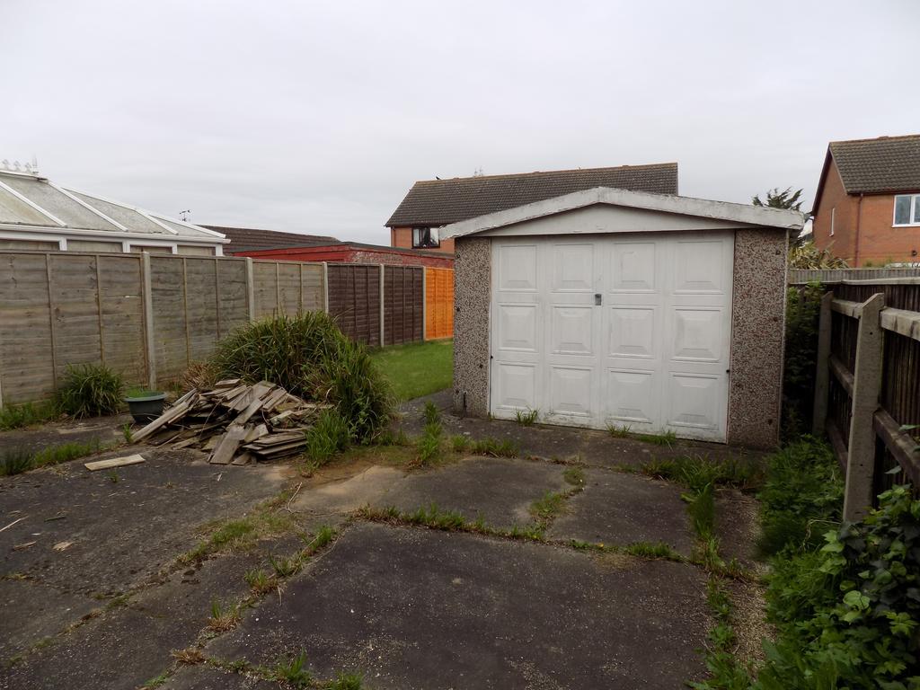 Pelham Road, Immingham DN40 3 bed semidetached house for sale £125,000