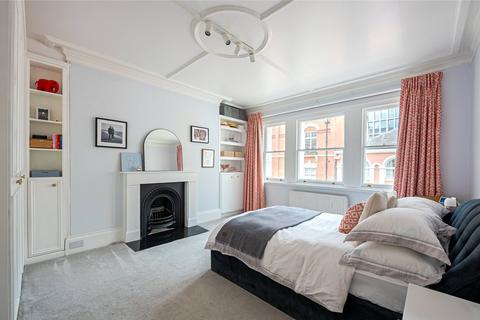 2e Carlisle Place, London, SW1P 1NP
