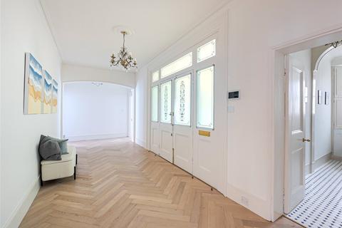 2e Carlisle Place, London, SW1P 1NP