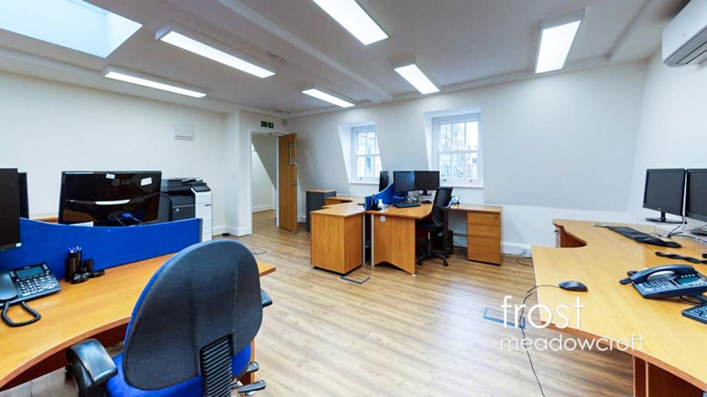 London Mews Paddington W2 Office to let 4 4.jpg
