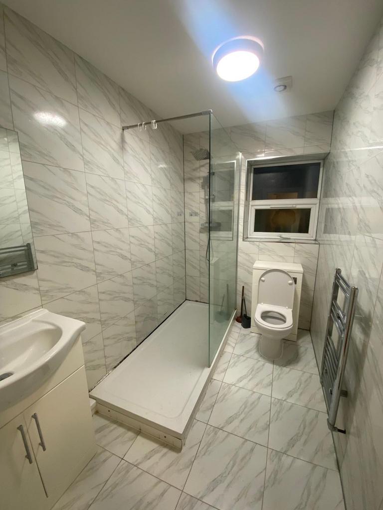 Apartment in Hounslow - More